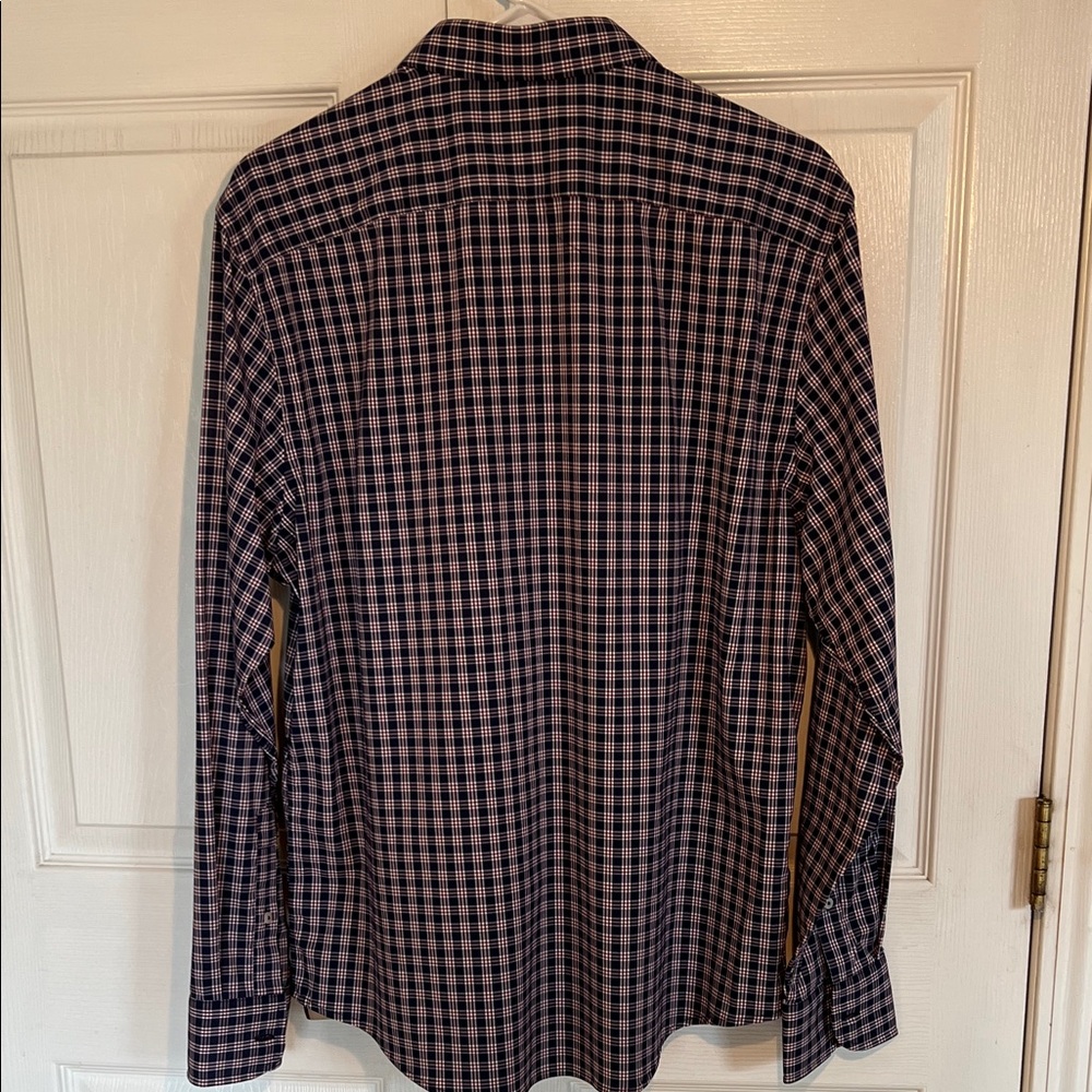 New UNTUCKit Mens Dress Shirt L Navy Burgundy Plaid Nylon Long Sleeve Button - Picture 7 of 13